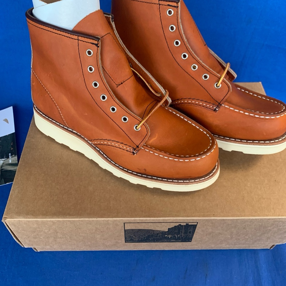 NWT Red Wing Women’s 6” Classic Moc Boots 3375 Oro Legacy Leather